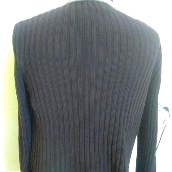 Jacket/Sweater - Picture 2 of 3